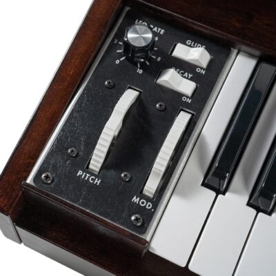 81b6QnhmvEL. AC SL1500 Moog Minimoog Model D Analog Synthesizer – Appalachian Cherry Bundle with Patch Cables, MIDI Cable and Austin Bazaar Polishing Cloth