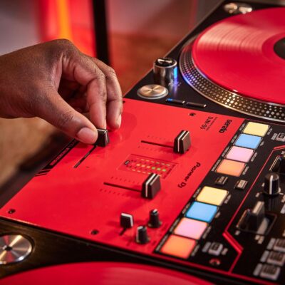 Pioneer DJ DJM-S5 2-channel Mixer for Serato DJ,Red/Black