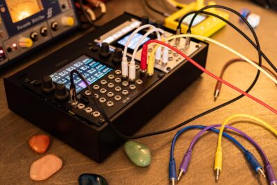 1010music Bitbox mk2 Eurorack Performance Sampler with Touchscreen – Black