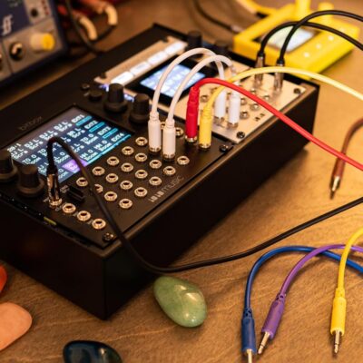 1010music Bitbox mk2 Eurorack Performance Sampler with Touchscreen – Black