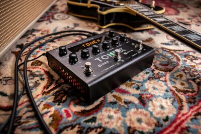 IK Multimedia TONEX Pedal: Stereo multi-effects guitar and bass pedal with 150 Presets, 15 Pre/Post FX, Tuner, Tap Tempo, Headphone Out, Software Player and Editor