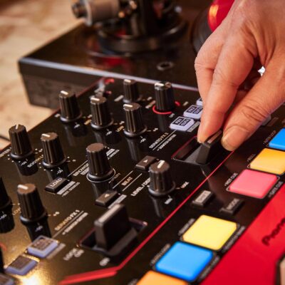 Pioneer DJ DJM-S5 2-channel Mixer for Serato DJ,Red/Black