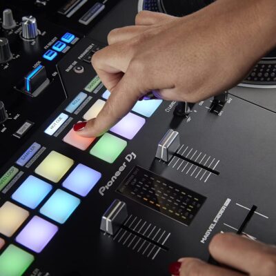 Pioneer DJ DDJ-REV7 2-deck Serato DJ Controller