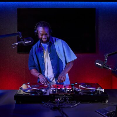 Pioneer DJ DJM-S5 2-channel Mixer for Serato DJ,Red/Black