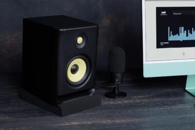 Sound Addicted – Studio Monitor Isolation Pads for 5 Inch Monitors, Pair of Two High Density Acoustic Foam which Fits Most Speaker Stands | SMPad 5