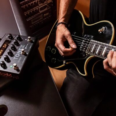 IK Multimedia TONEX Pedal: Stereo multi-effects guitar and bass pedal with 150 Presets, 15 Pre/Post FX, Tuner, Tap Tempo, Headphone Out, Software Player and Editor