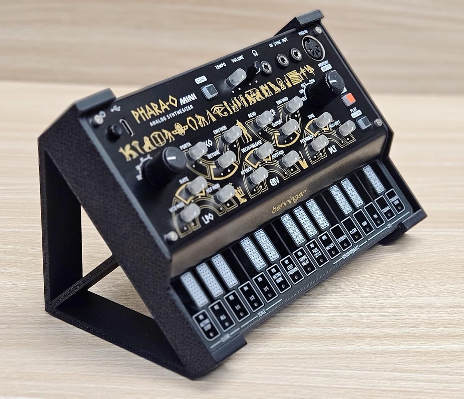 45 Degree Angled Desktop Stand For Behringer JT Mini Pro VS Phara-O UB-Xa CZ-1 Synthesizer