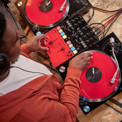 Pioneer DJ DJM-S5 2-channel Mixer for Serato DJ,Red/Black