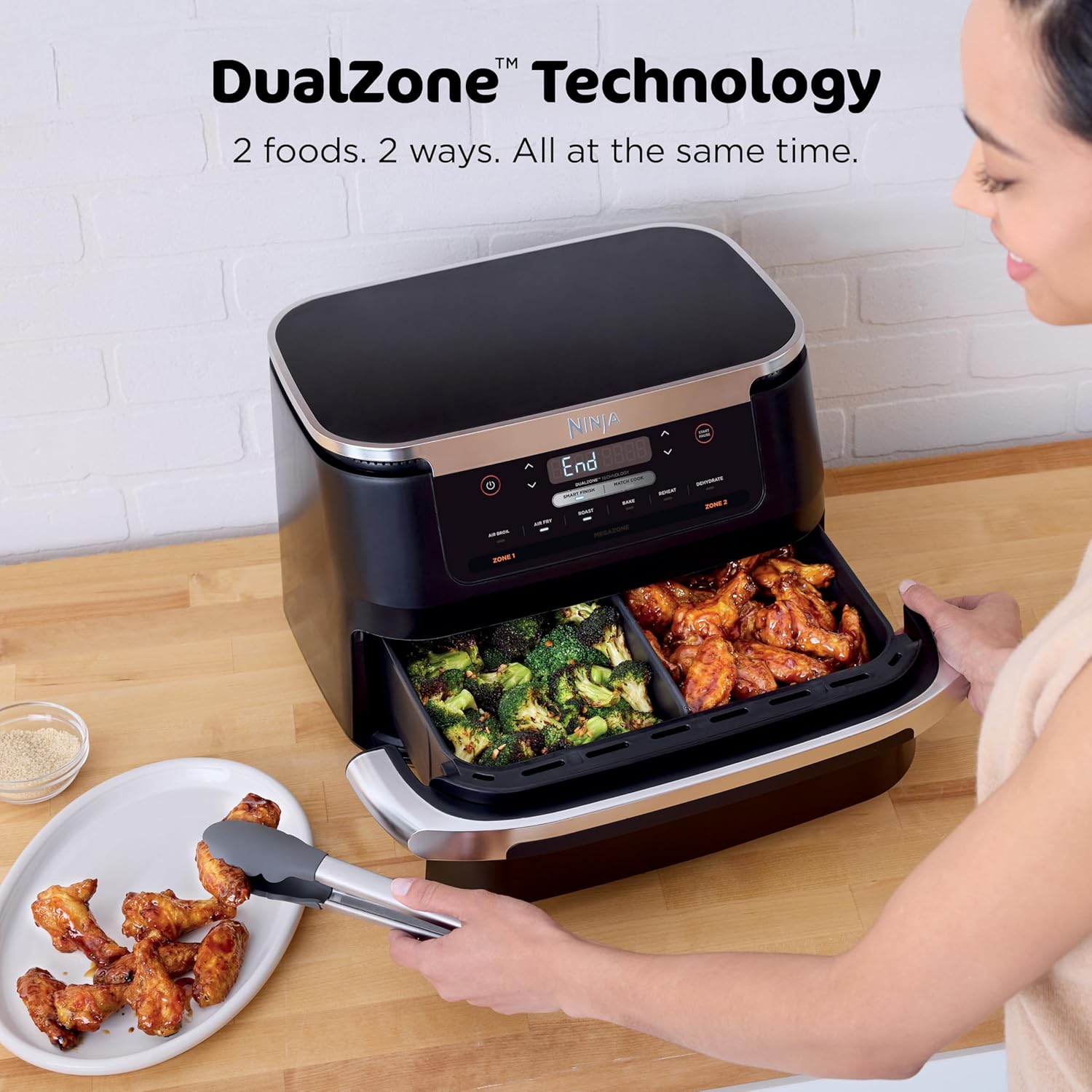 Ninja Foodi Air Fryer | 6-in-1 with 7-QT MegaZone & Basket Divider for Large Proteins & Full Meals | Cook 2 Foods at Once | 450° F | Air Fry, Roast, Broil, Dehydrate, Keep Warm & Bake | Black | DZ071