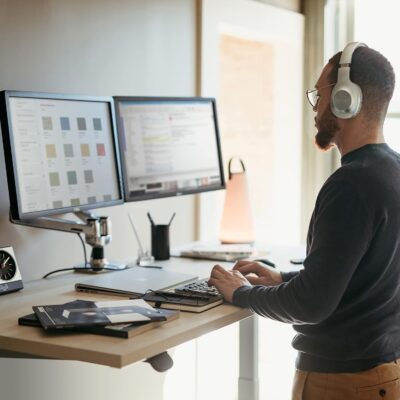 Ergotron – LX Dual Monitor Arm, VESA Desk Mount – for 2 Monitors Up to 27 Inches, 7 to 20 lbs Each – Polished Aluminum