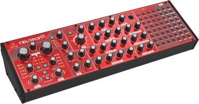 Behringer Synthesizer (NEUTRON)