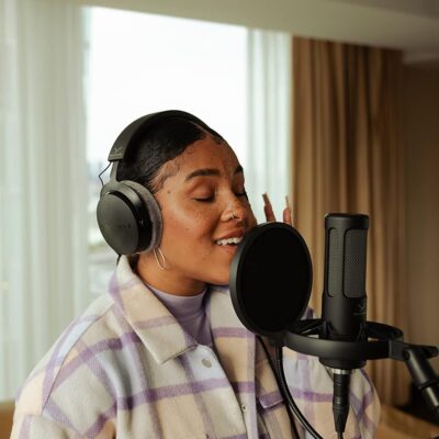 beyerdynamic PRO X M90 Side Addressed Condenser Microphone with Storage Bag, Pop Filter, and Shock Mount