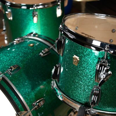 91Bf9YQfHfL. AC SL1500 Ludwig Classic Maple 13/16/22 3pc. Drum Kit Green Sparkle
