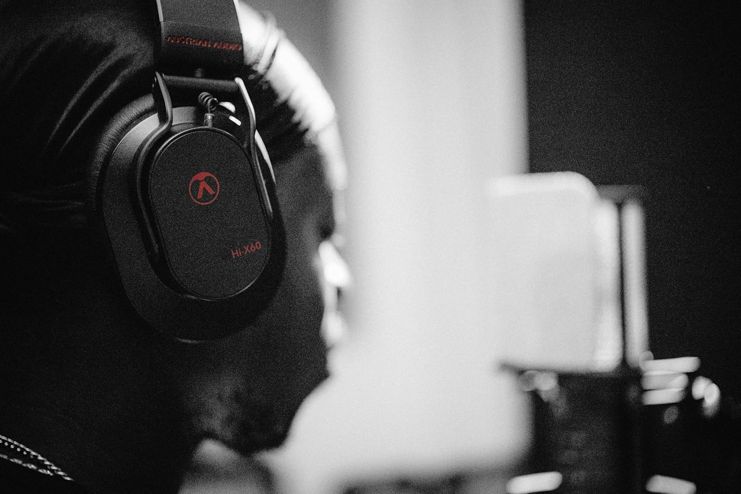 Austrian Audio – Hi-X60 Professional Closed-Back Over-Ear Headphones