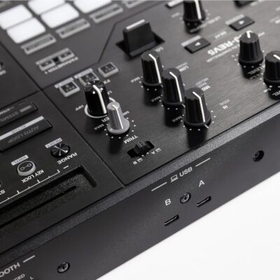 Pioneer DJ DDJ-REV5 Scratch-Style 2-channel performance DJ controller (Black)