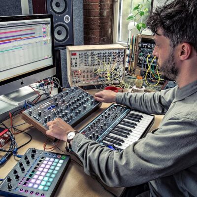 Novation Peak 8-Voice Desktop Polyphonic Synthesiser with 2 LFOs per voice, 16-slot modulation matrix, 3 analogue distortion points, and digital effects