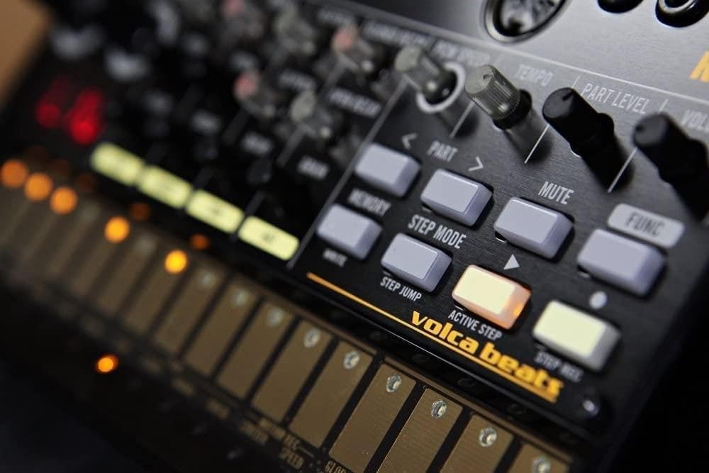 Korg Volca Beats Analog Rythem Machine w/Electribe-style 16-step Sequencer and Real Analog Sounds