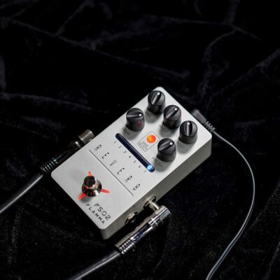61LdnnrnxPL. AC SL1000 FLAMMA FS02 Reverb Pedal Stereo Guitar Effects with 7 Storable Preset Slots 7 Reverb Effects Room Hall Church Cave Plate Spring Mod True Bypass Trail On