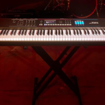 61TfZLSXK9L. AC SL1500 Roland JUNO-D8 Synthesizer Bundle with Adjustable Stand, Bench, Sustain Pedal, Cover, Austin Bazaar Instructional Video, and Polishing Cloth