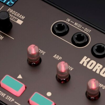 61lkc6YwxSL. AC SL1200 Korg Volca FM2 Digital Synthesizer w/ 6 Voices and 16-step Sequencer