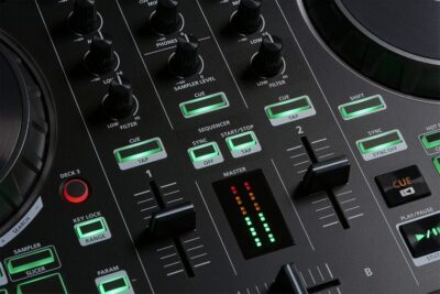 7145fl3R21L. AC SL1500 1781285568 9872 Roland DJ-202 DJ Controller Bundle with Stand, Headphones, and Austin Bazaar Polishing Cloth