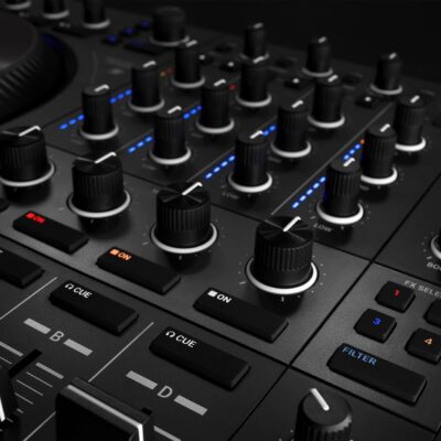 71IONMO0znL. AC SL1500 1781143105 3924 Native Instruments Traktor Kontrol S4 Mk3 DJ Controller (25221)