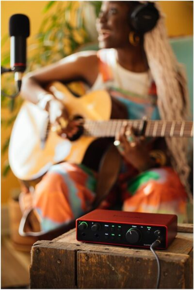 71L0f50oqLL. AC SL1500 Focusrite Scarlett 2i2 4th Gen USB Audio Interface for Recording, Songwriting, Streaming and Podcasting — High-Fidelity, Studio Quality Recording, and All the Software You Need to Record