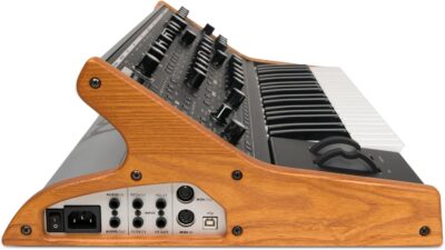 71Me EIxgGL. AC SL1500 1781143647 7097 MOOG Subsequent 37 Paraphonic Analog Synthesizer and MIDI Keyboard with 37 Semi Weighted Keys, Headphone Amp, 256 Presets, Screen and Software Editor