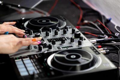 Hercules DJ Control Inpulse 500, Limited Edition Silver