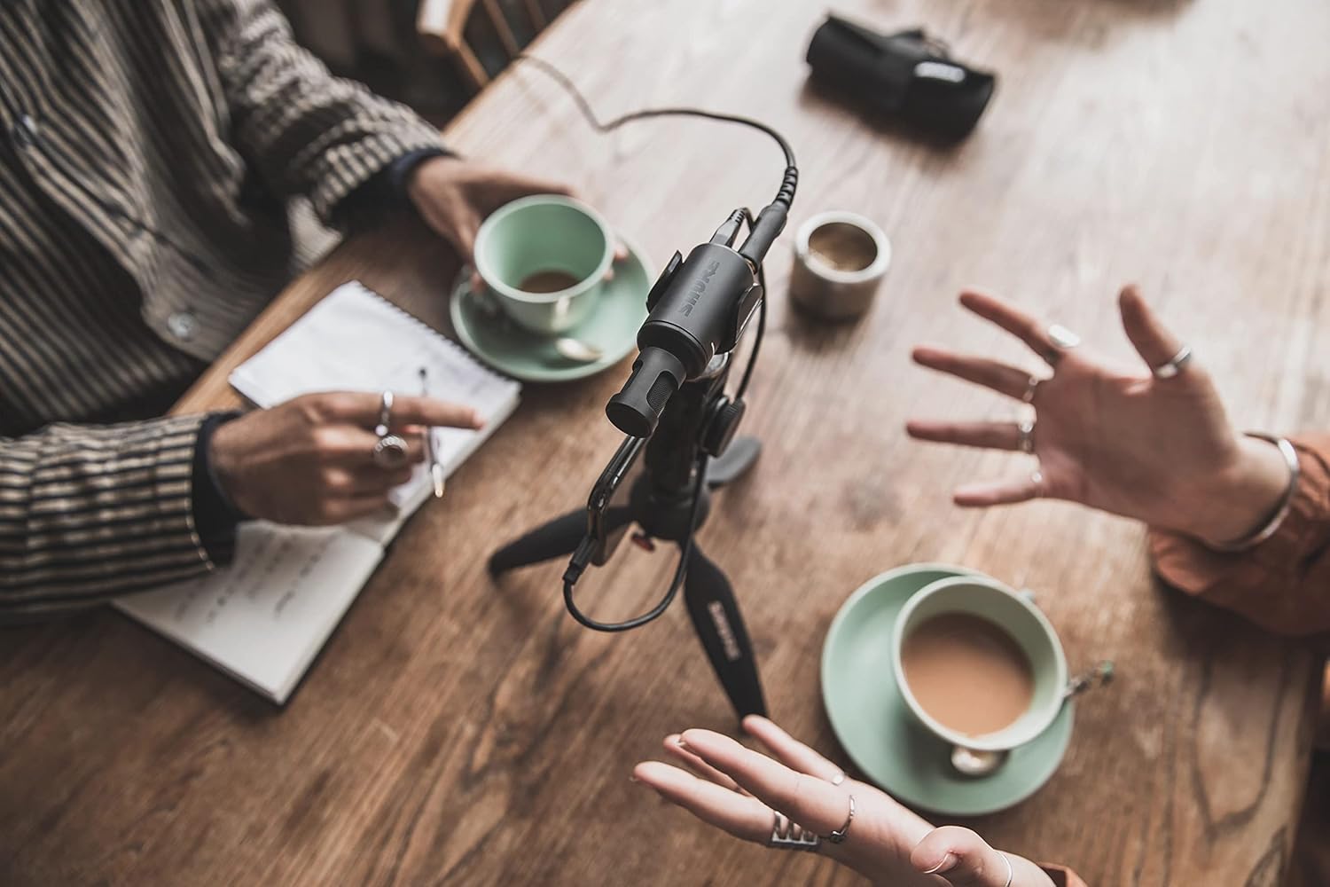 Shure MV88+ Video Kit Digital Stereo Condenser Microphone for iPhone, Android, Mac & PC – Portable Recording Mic with DSP Controls, Headphone Monitoring & Tripod, Black