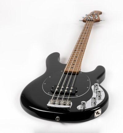 71gaLPokwzL. AC SL1500 Ernie Ball Music Man StingRay Special Bass Guitar – Black with Maple Fingerboard