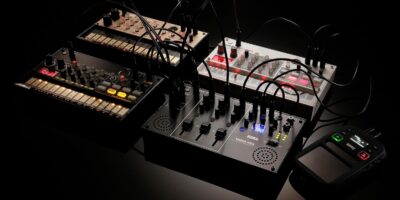 Korg Volca Mix Analogue Performance Mixer – Bundle with Power Supply, and Austin Bazaar Polishing Cloth