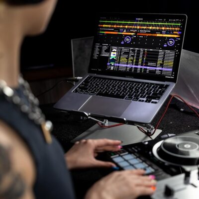 Hercules DJ Control Inpulse 500, Limited Edition Silver