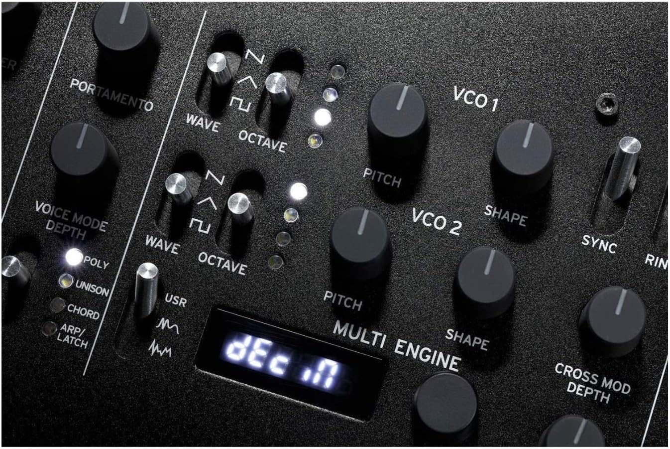 Korg minilogue xd 37-key Polyphonic Analog Synththesizer w/ 16-step Sequencer, 4 Voices and OLED Oscilloscope (MINILOGUEXD)