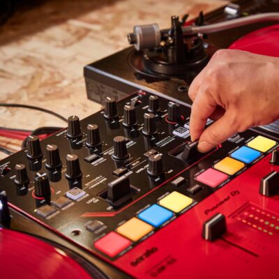 Pioneer DJ DJM-S5 2-channel Mixer for Serato DJ,Red/Black