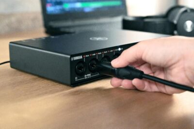 81qbZgJmKL. AC SL1500 Yamaha 6-in/4-out USB-C Audio/MIDI Interface with 32-bit/192kHz Support, 4 combo and 2 Line Inputs, DSP-Powered Mixing/Effects, Steinberg Software Suite, Black URX44C