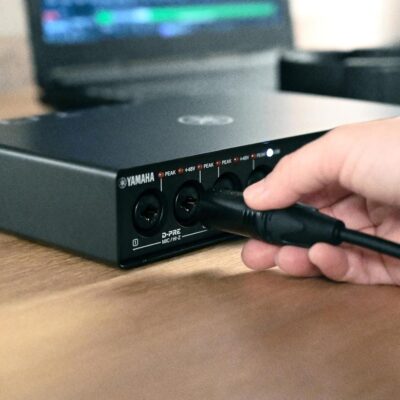 81qbZgJmKL. AC SL1500 Yamaha 6-in/4-out USB-C Audio/MIDI Interface with 32-bit/192kHz Support, 4 combo and 2 Line Inputs, DSP-Powered Mixing/Effects, Steinberg Software Suite, Black URX44C