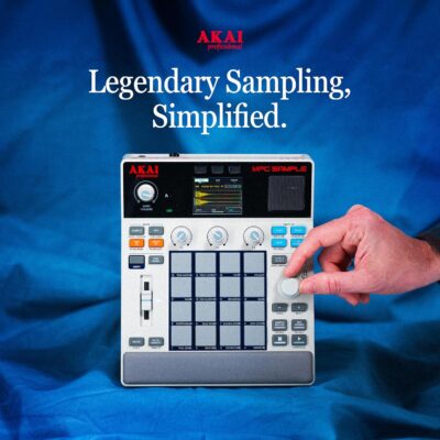 919jQFUskZL. AC SL1500 Akai Professional MPC Sample Standalone Portable Sampler, Sequencer and Effects Processor, with Rechargeable Battery, USB-C, Built-in Speaker and Microphone